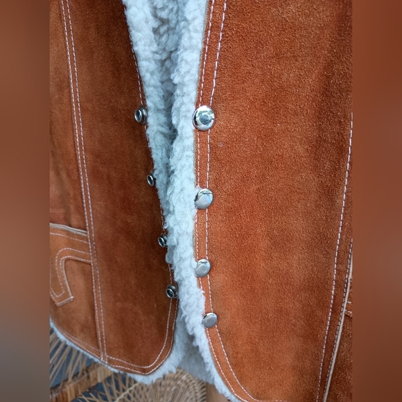 Vintage 1960s-70s Leather & Sheepskin Lined Vest Mexico Size 42! - Picture 2 of 8